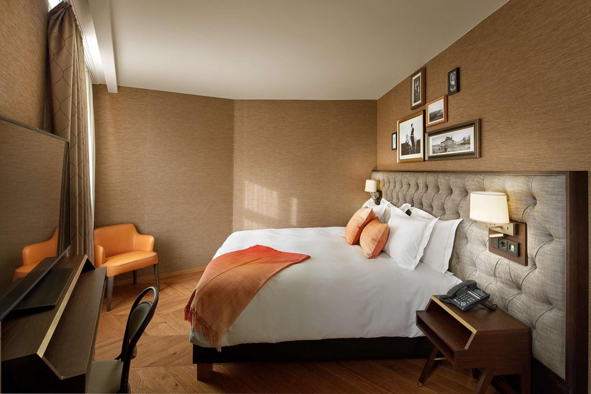 Konsulat Hotel, Curio Collection By Hilton Reikiavik
