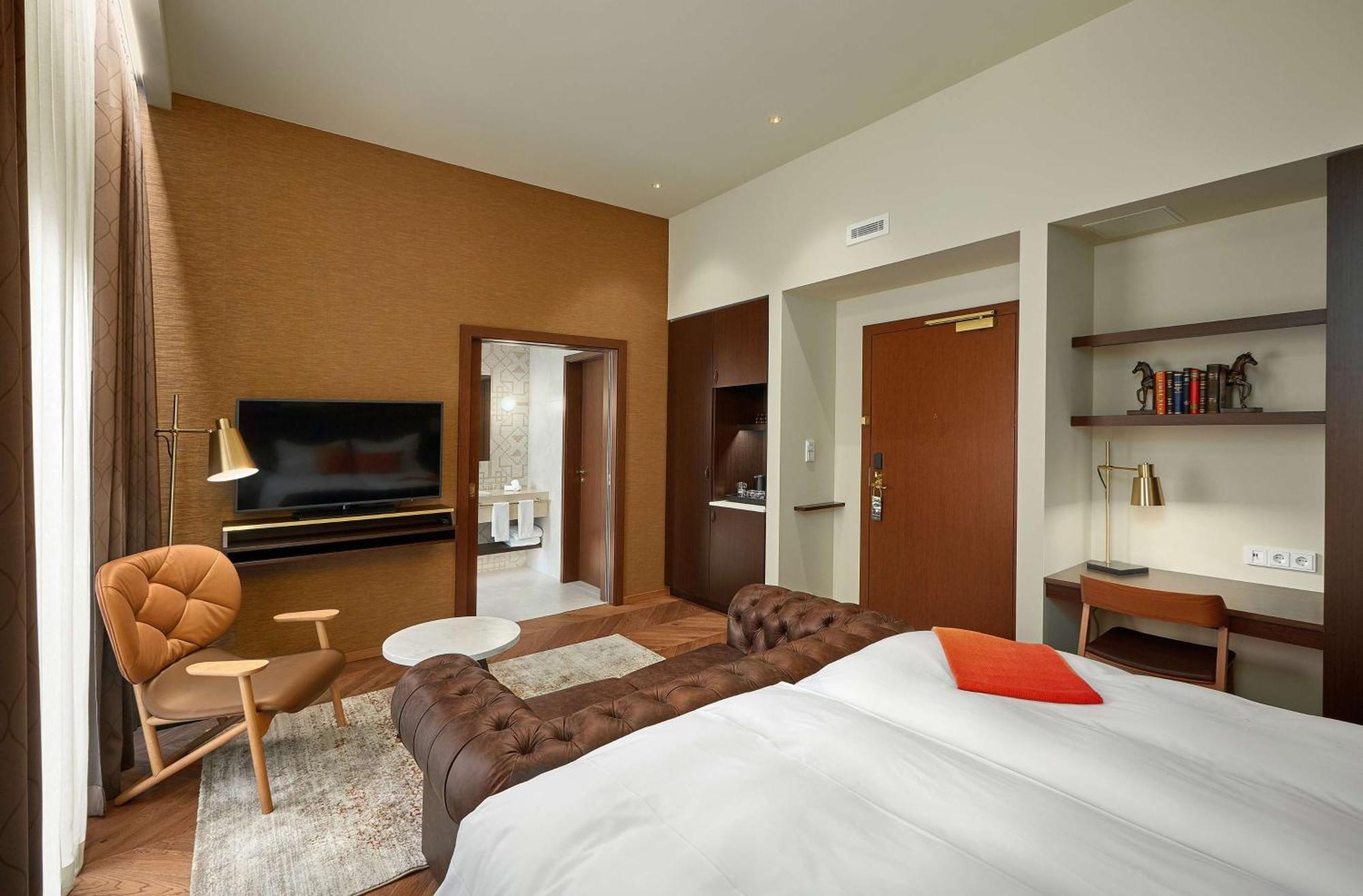 Konsulat Hotel, Curio Collection By Hilton 4* Reikiavik